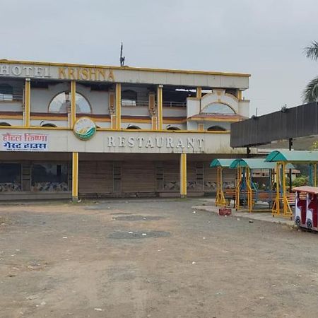 Hotel Krishna Pārdi Exteriör bild